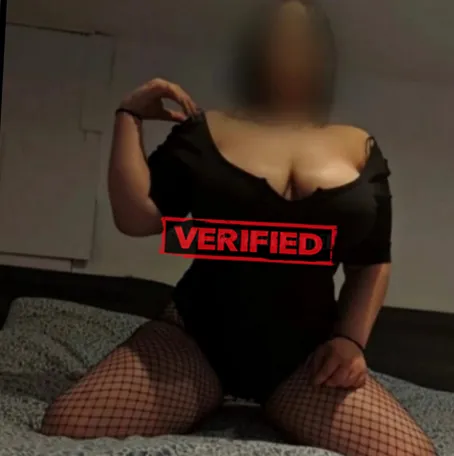 Lorraine blowjob Prostitute Bucharest