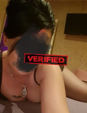 Veronica anal Prostitute Felidhoo