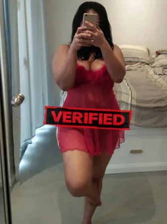 Vivian anal Prostitute Veymandoo